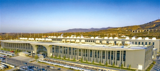 �`���У�����ɫ�a(ch��n)�I(y��)�����I(l��ng)���|(zh��)���l(f��)չ