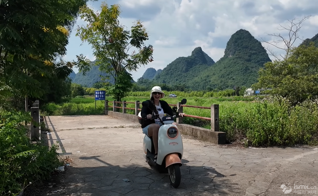 Rita����늄�܇�Y�G�ڏV�������˷��ɽ�gС�������L�߹��D